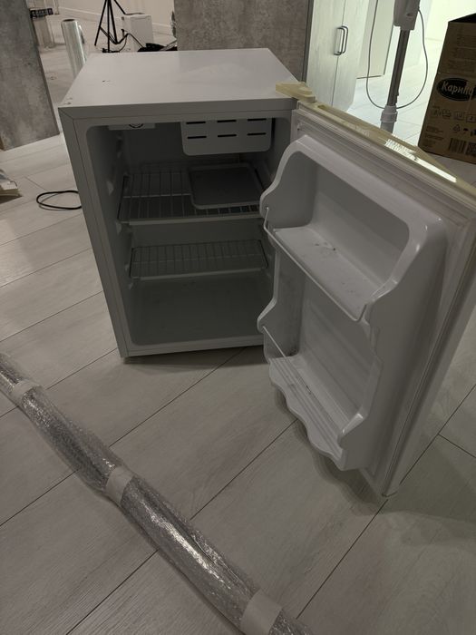 Мини бар, холодильник маленький