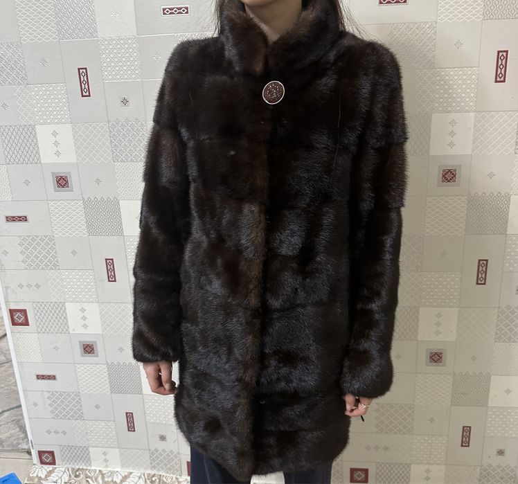 Продам норковую шубу