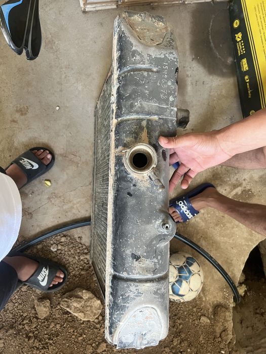 Продаю радиатор на газ53