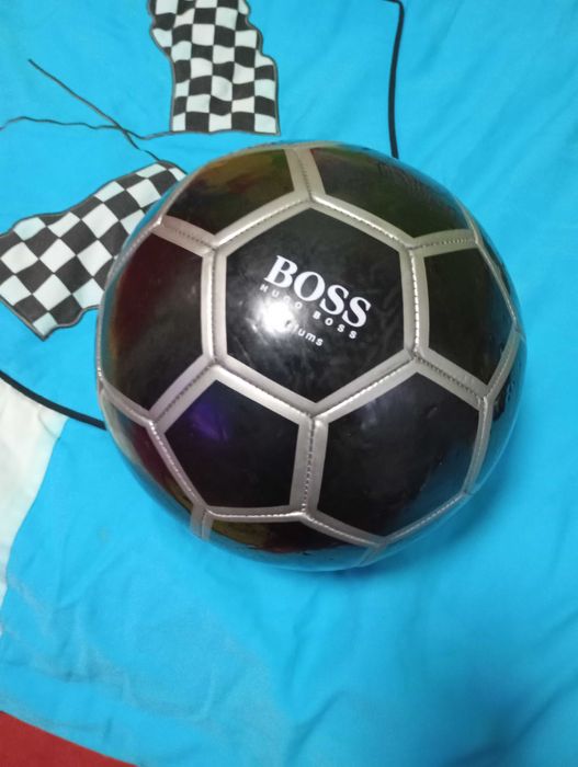 Футболна топка Boss