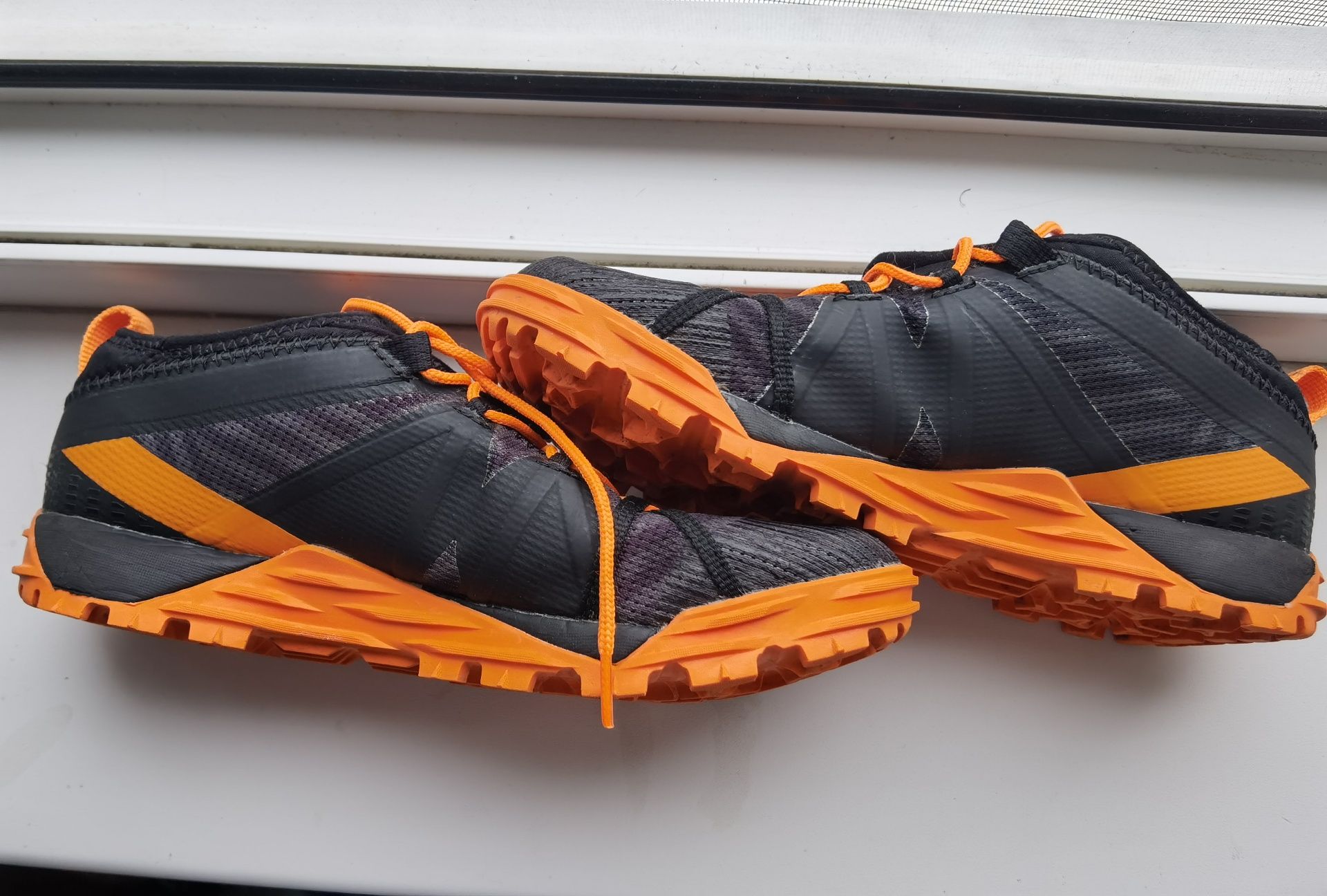 Pantofi sport MERRELL dama aproape noi, marimea 36