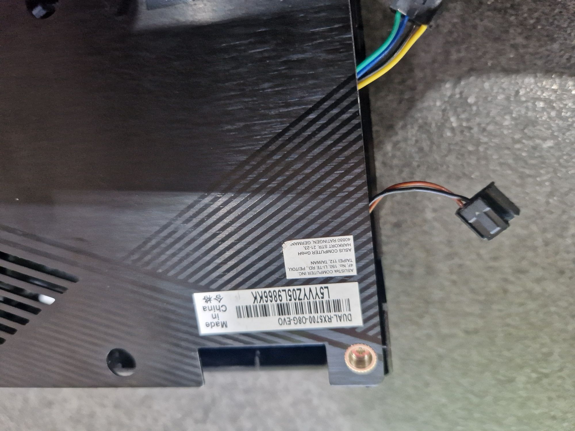 Carcasa cu ventilatoare rx  5700 asus