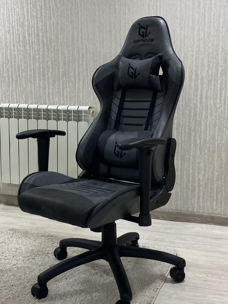 Кресло компьютерное игровое