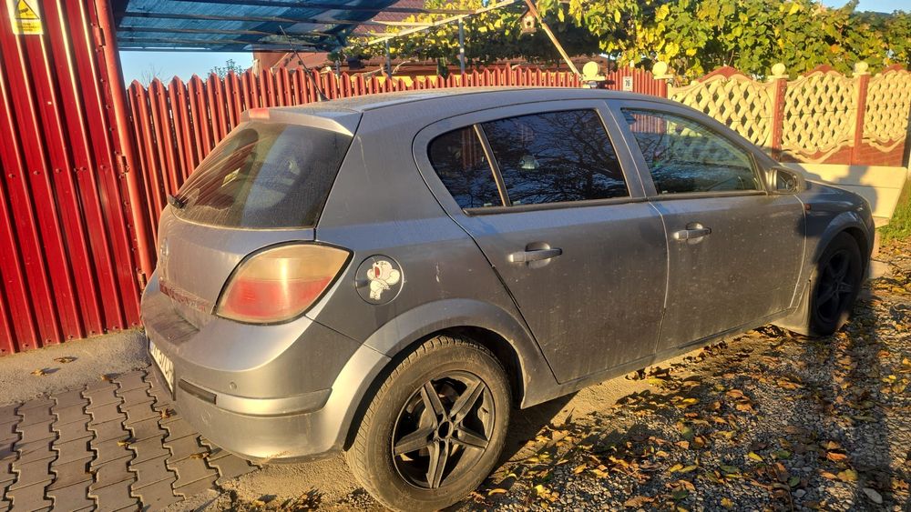 Vând Opel Astra h