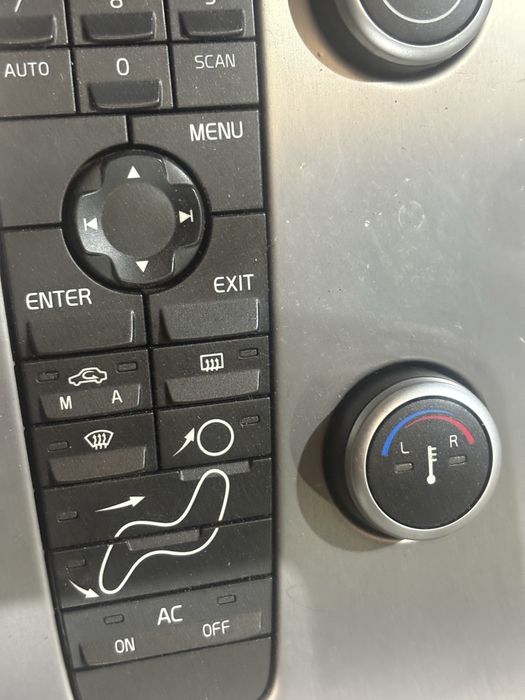 Volvo V50 face 2010 година Панел управление климатик радио и др