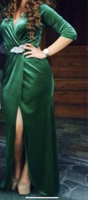 Rochie catifea lunga verde