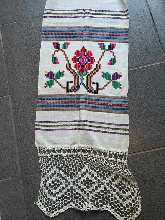 Piesă tradițional unica din Modova cu o vechime peste 65  de ani,