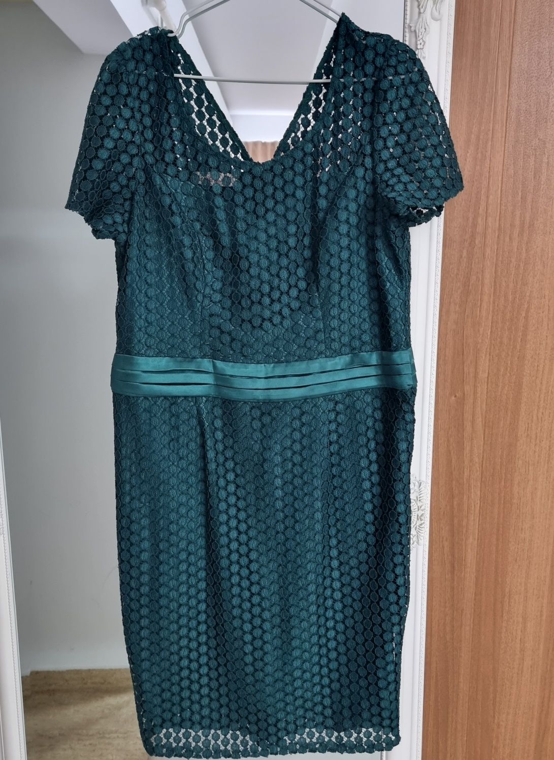 Rochie verde din dantela, marime XL