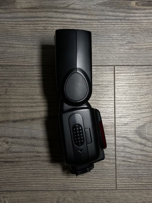 Светкавица Godox tt600