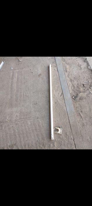 Продам турник, перекладина для межкомнатных дверей