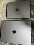 vand doua ipad uri