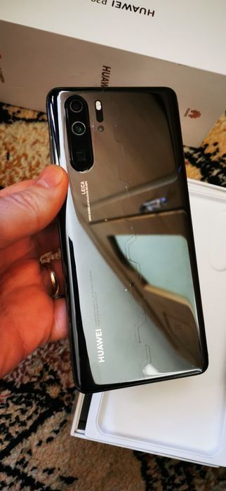 Tel Huawei P30 Pro, 128GB, 8GB ram, husa