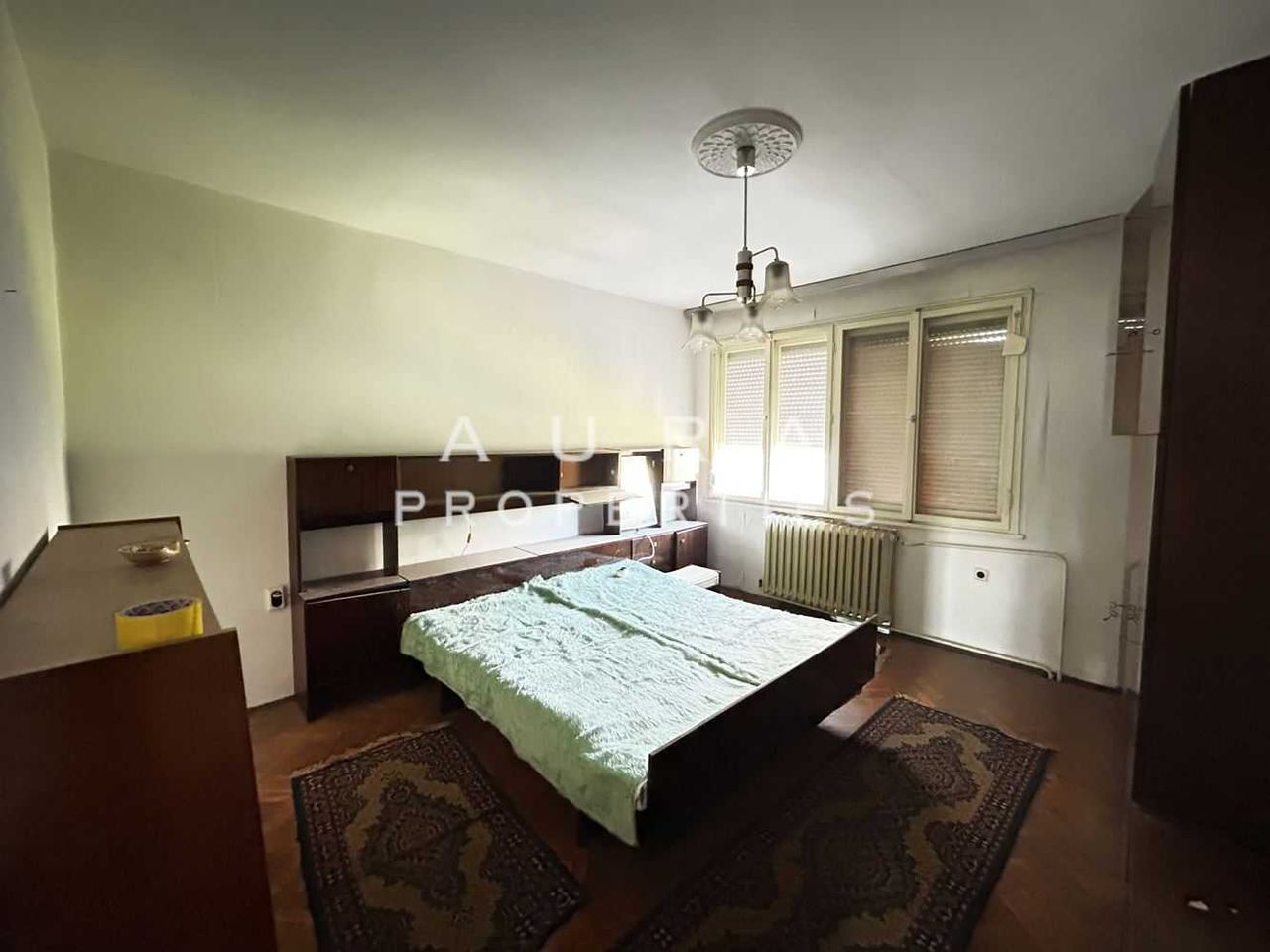Продава се Многостаен апартамент в Разград, Център - 137 кв.м за 648 €/кв.м - Снимка #2