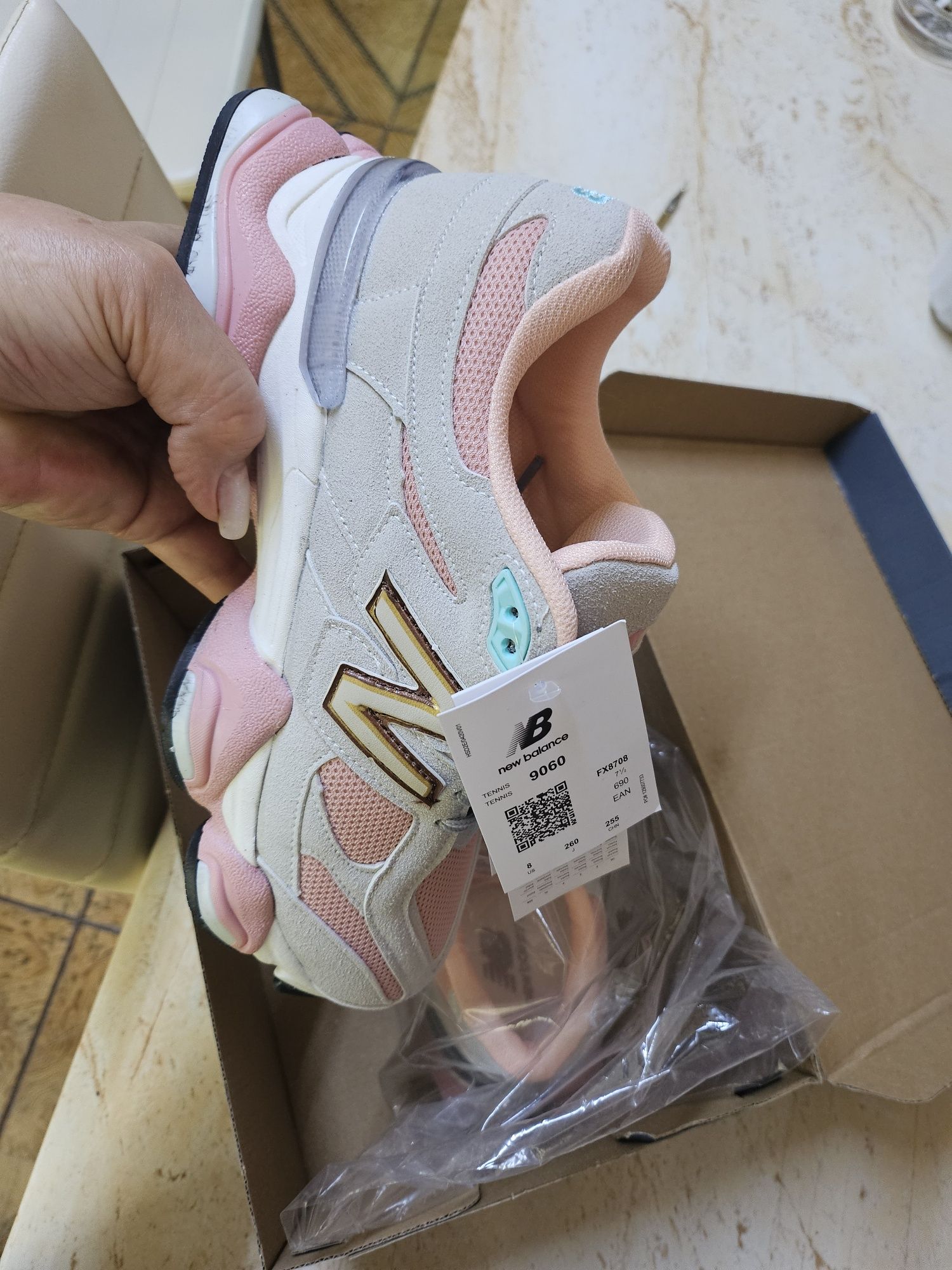 New Balance 9060