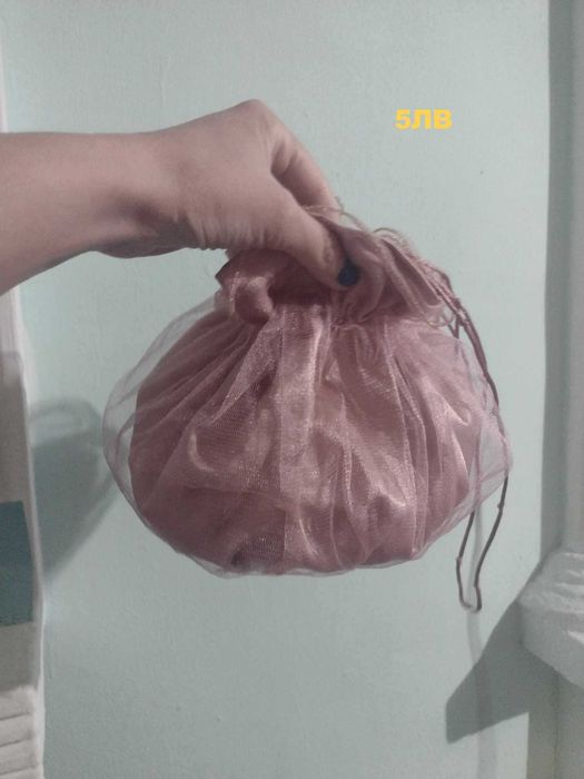 дамски чанти различни модели