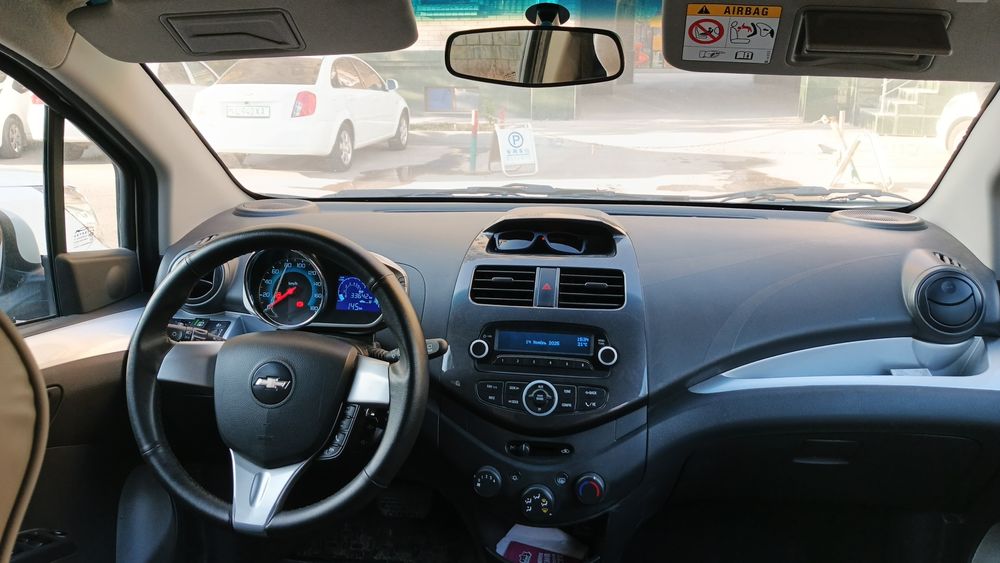 SPARK AVTOMAT 
Probeg 33 700
Kraska 1 qarich chap eshikda bor ichiga o