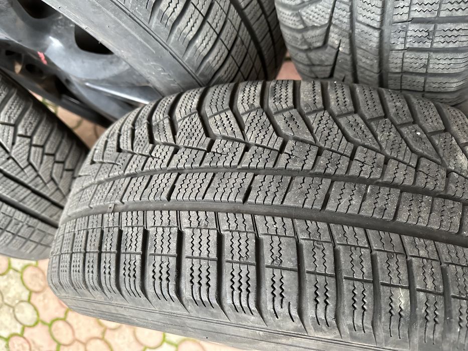 Vand /schimb Jante BMW r17 Anvelope Hankook 225/55/17 M+S aproape noi