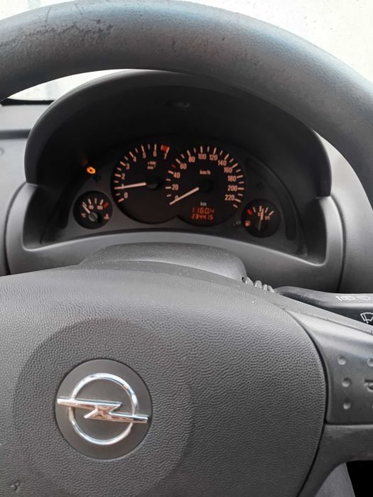 Opel Corsa C 2004