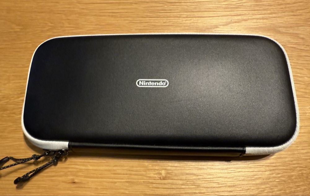 Nintendo Switch + 4 jocuri