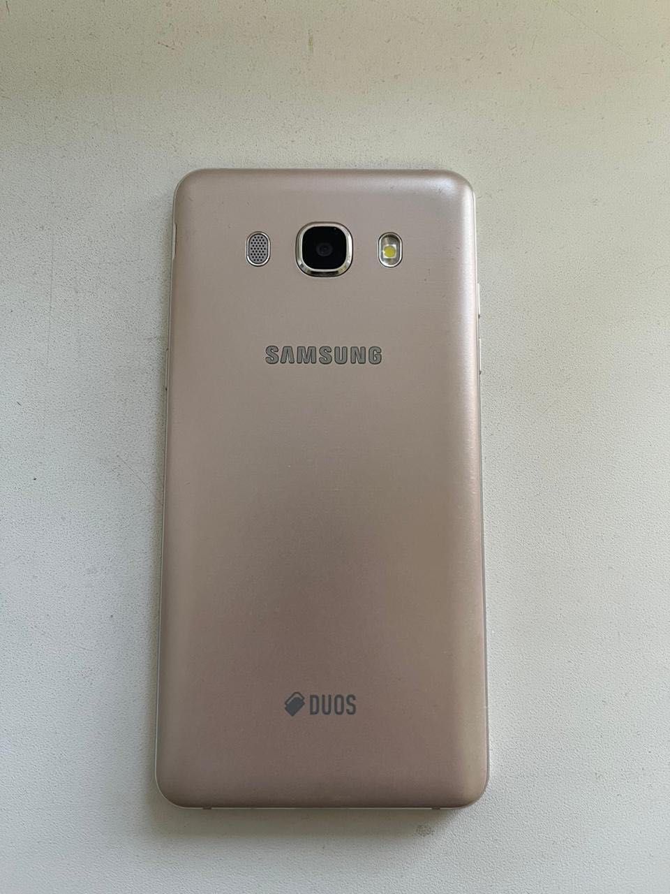 Samsung Galaxy J5