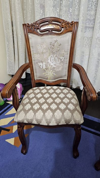 Стулья в гостиную