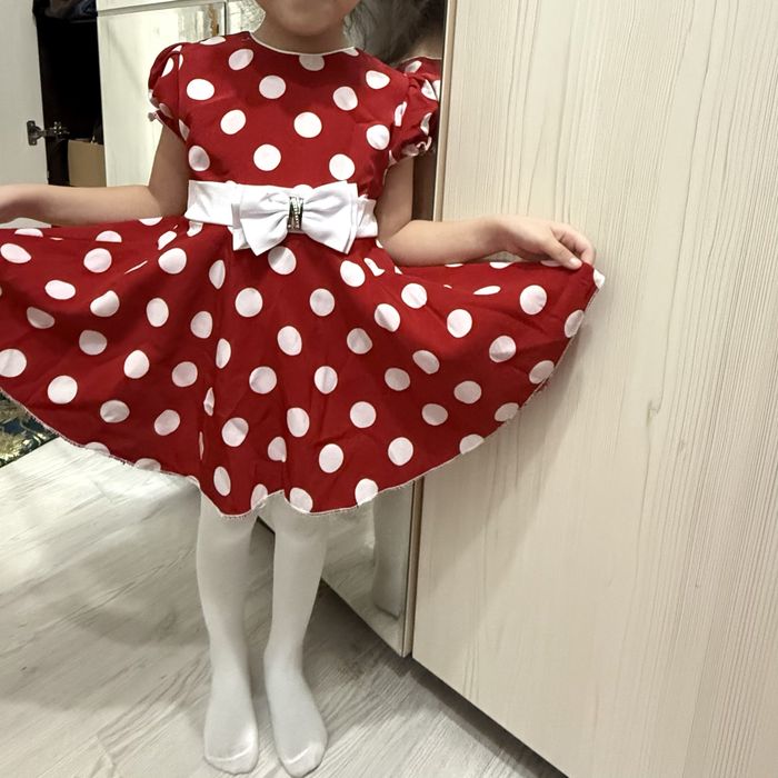 Продам детское платье на 3-4г