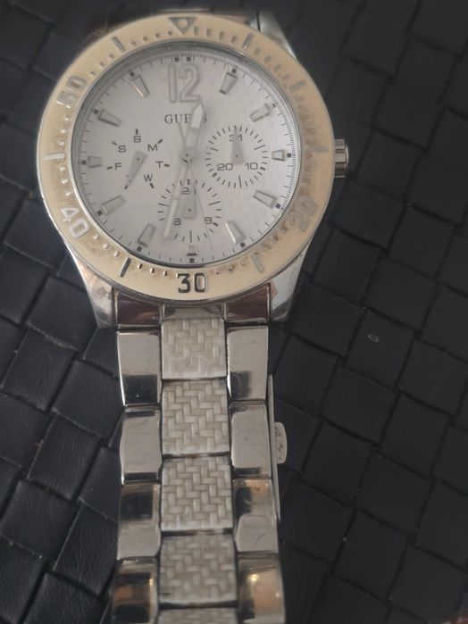 Дамски часовник GUESS