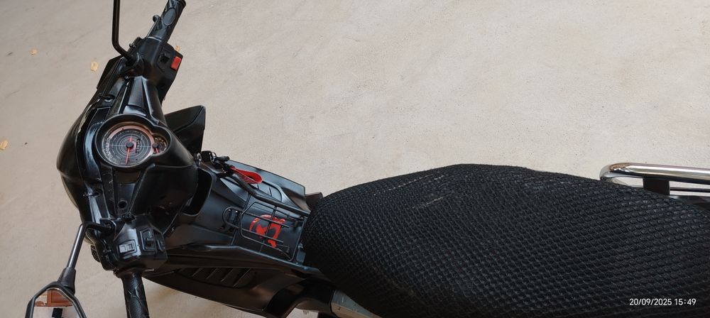 Moped 110cc sotiladi