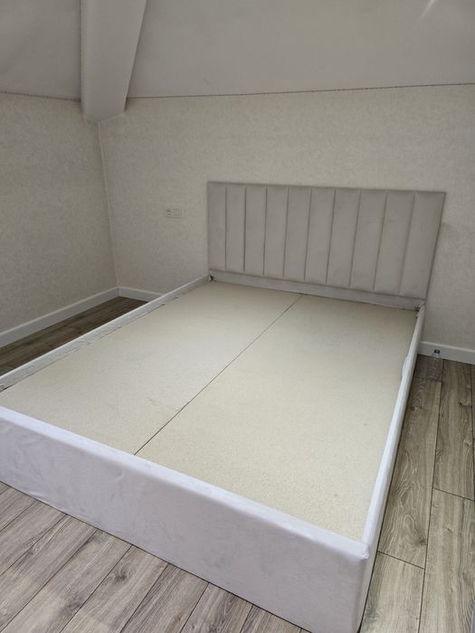 Кровать двуспальная новая