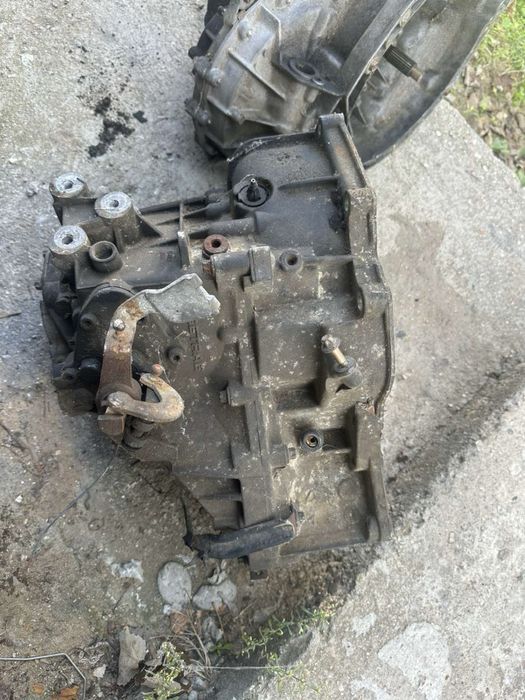 Скоростни кутии за опел 2.0 82 к.с и 101 к.с 5 степенни