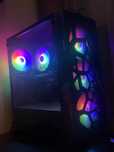 Vand pc gaming + monitor + tastatură si mouse