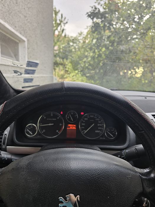 Продавам пежо 407 2.0 HDi RHR