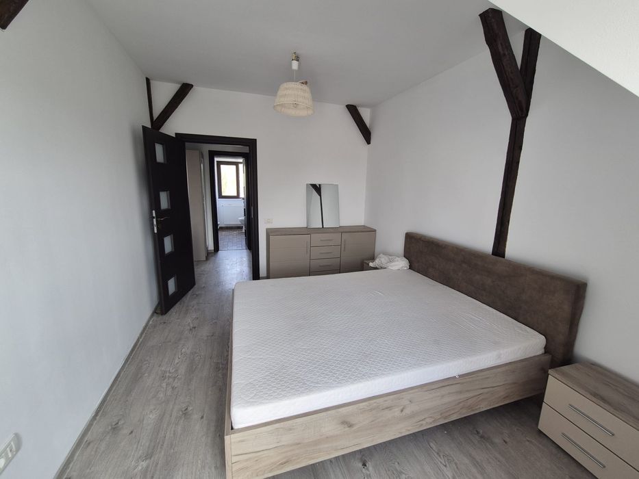 Proprietar Vand Apartament 2 Camere Lux Decomsndat