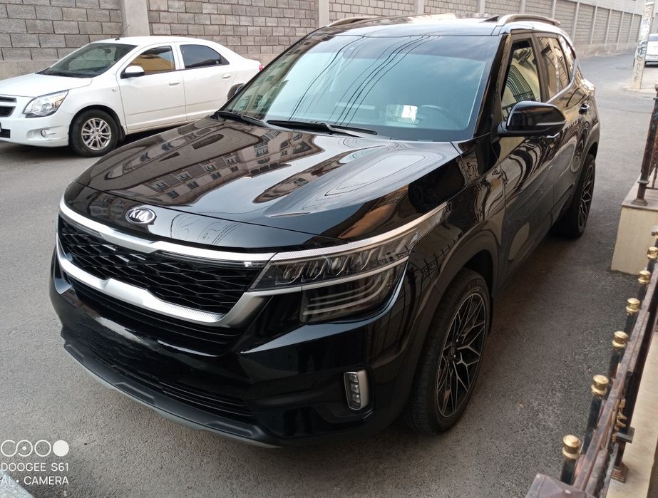 Продам Киа seltos 2021