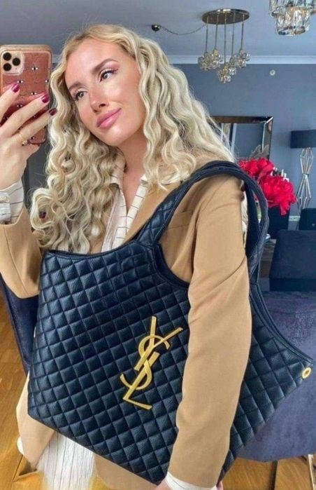 Geanta damă super model, logo metalic, portofel simplu atasat, saculet