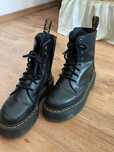 Dr. Martens женски високи боти