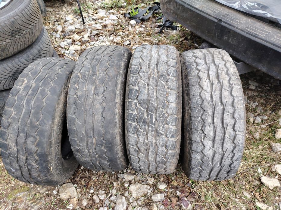 255 65 16 Falken wildpeak A/T