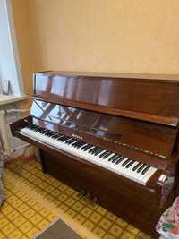 Фортепиано Riga в хорошем состоянии