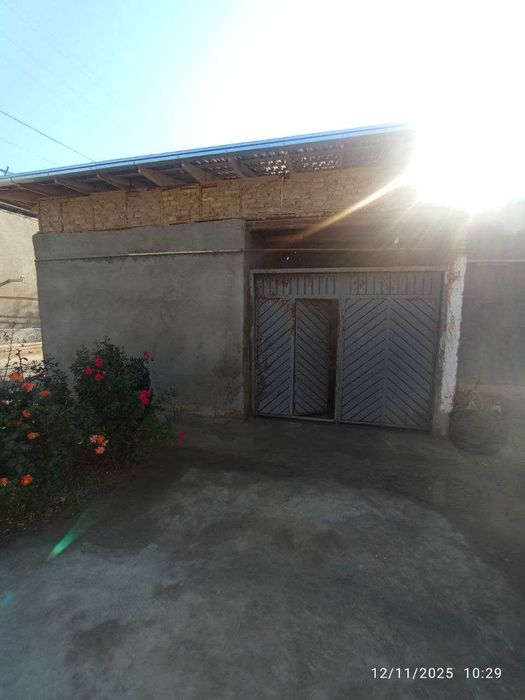 Uchastka sotiladi 7 sotix srochnoga kelishigʻadigan joyi bor