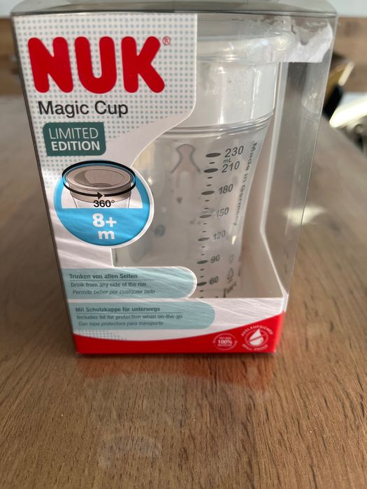 Неразливна магическа чаша Nuk