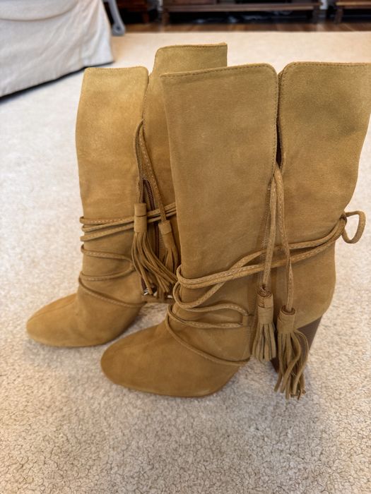 Cizme cu toc, piele intoarsa, bej