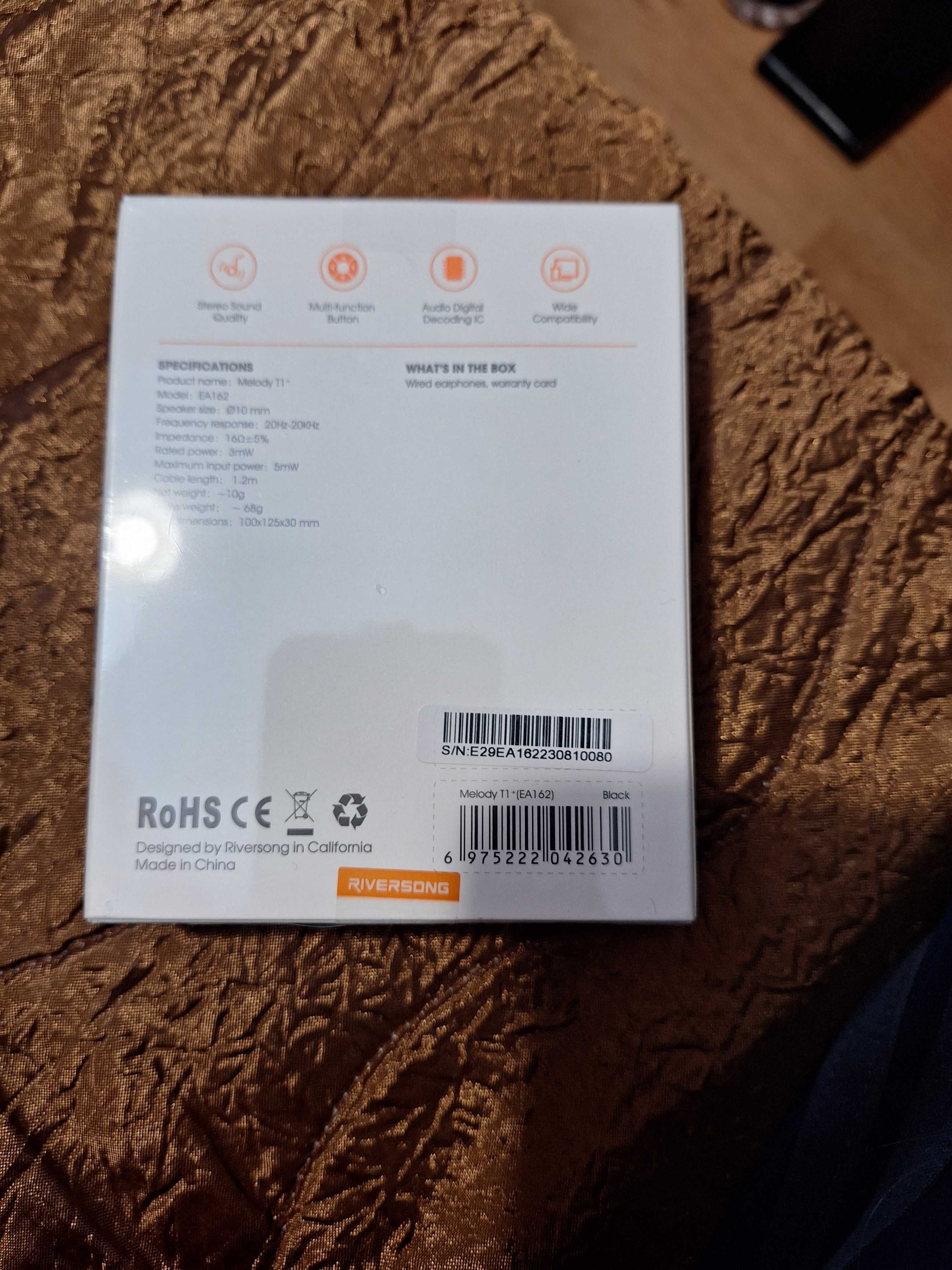 Продавам слушалки нови