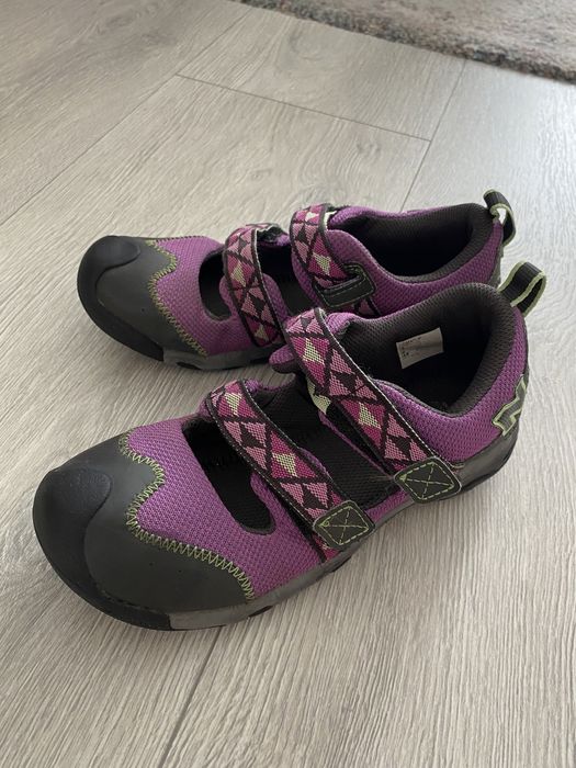 Sandale new balance marime 35 interior 22 cm