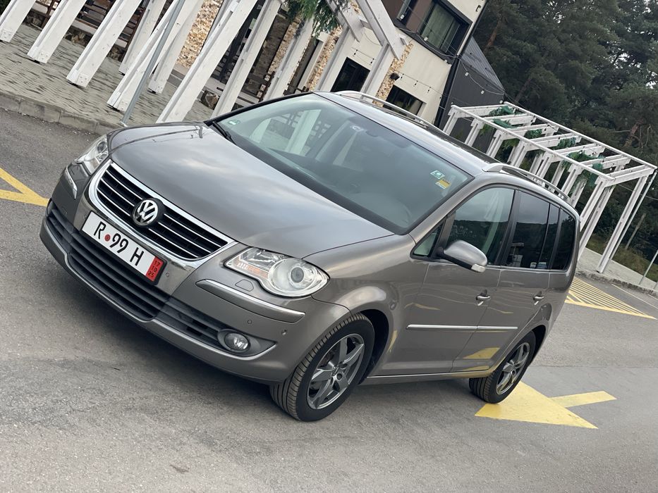 VW Touran .An fab 2010 , 1.9 TDI , TOP !!!