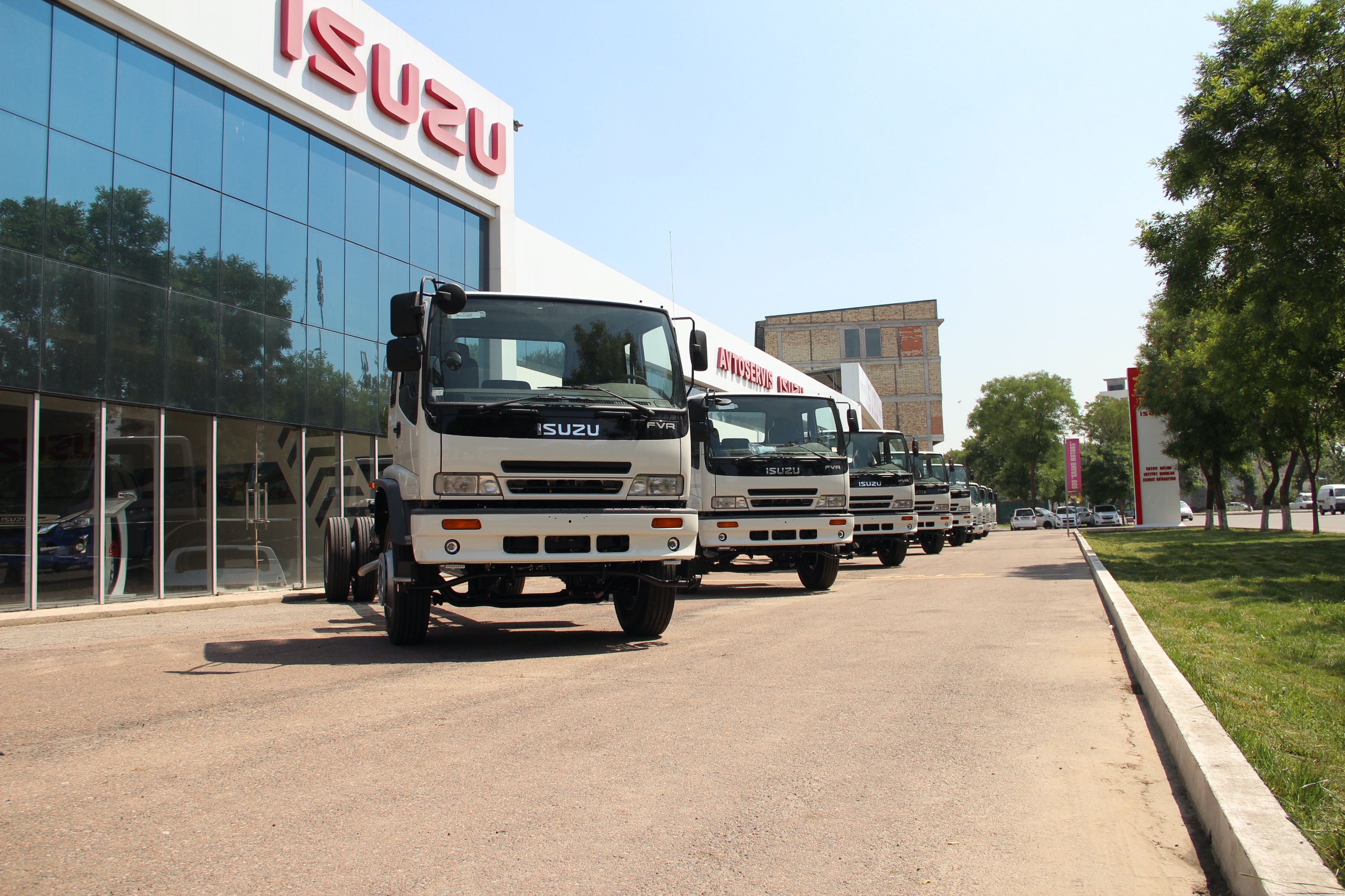 Шасси без кузова Isuzu NPR 82 L (CNG)