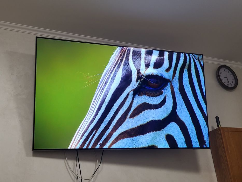 Televizor OLED 164cm 4K Ambilight Phillips UHD65OLED754