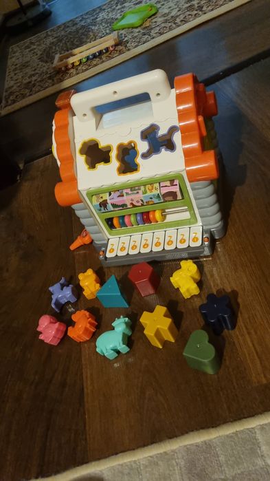 Бизиборд интерактивный