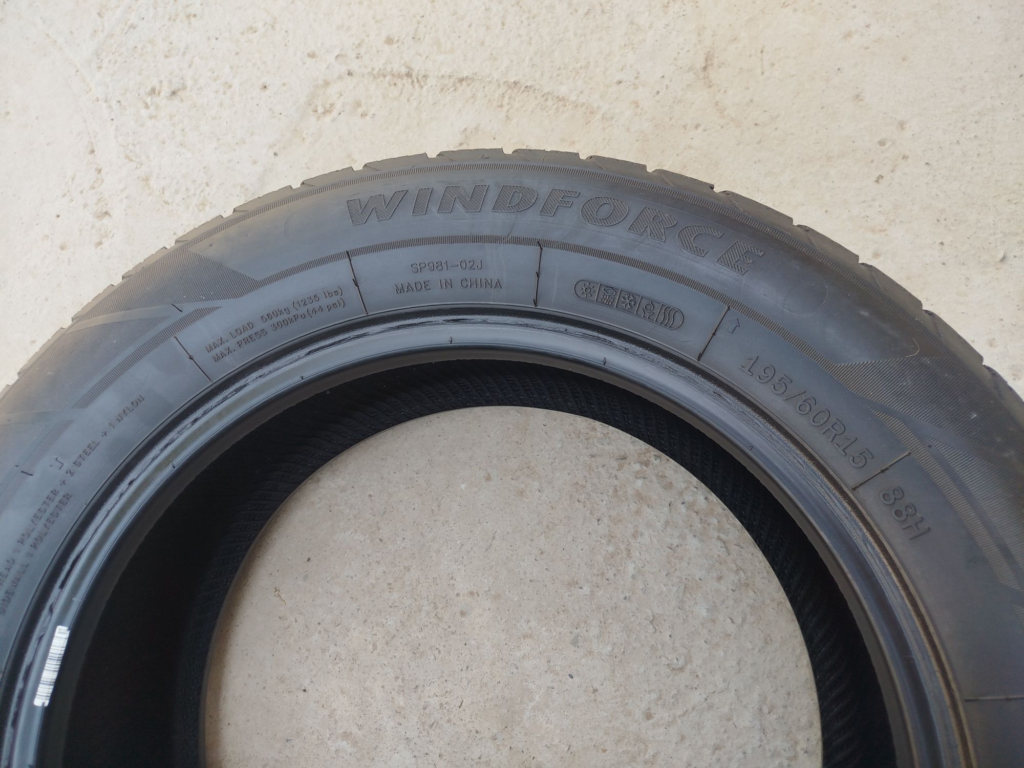 195 60 R15 Shina Windforce 2 dona