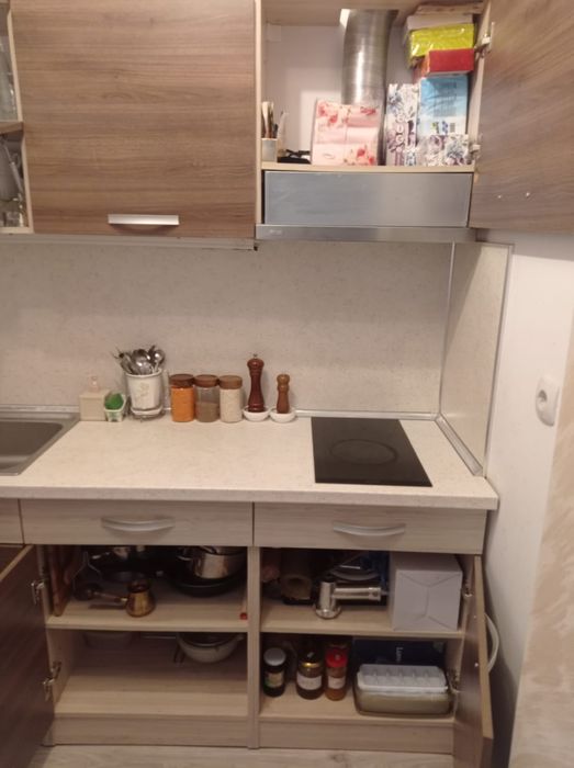 Готовая кухня  с техникой