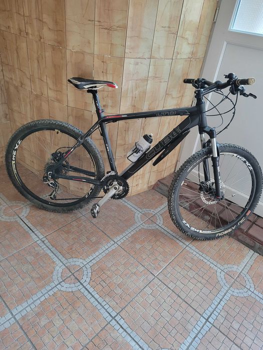 Bicicleta cube ltd